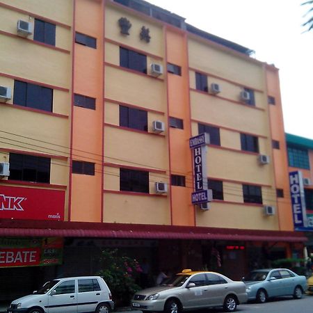 Embassy Hotel Mersing Esterno foto