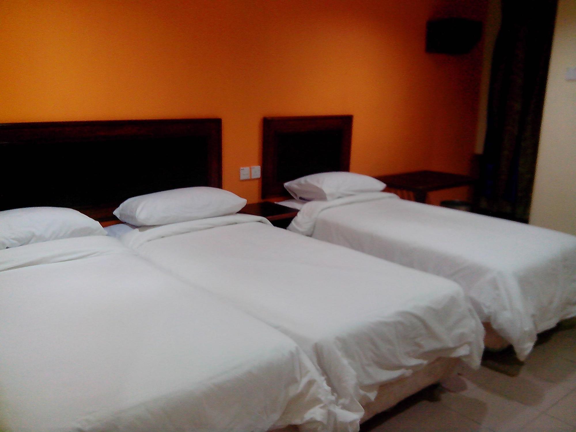 Embassy Hotel Mersing Esterno foto